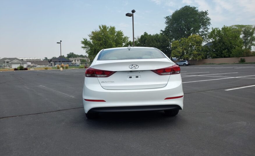 2017 Hyundai Elantra SE Value Edition Sedan 4D