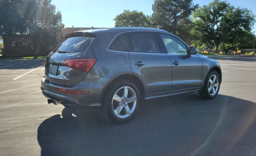 2012 Audi Q5 3.2 Quattro Premium Plus Sport Utility 4D