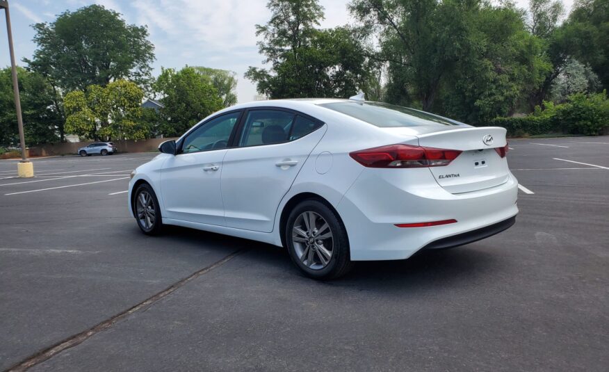 2017 Hyundai Elantra SE Value Edition Sedan 4D