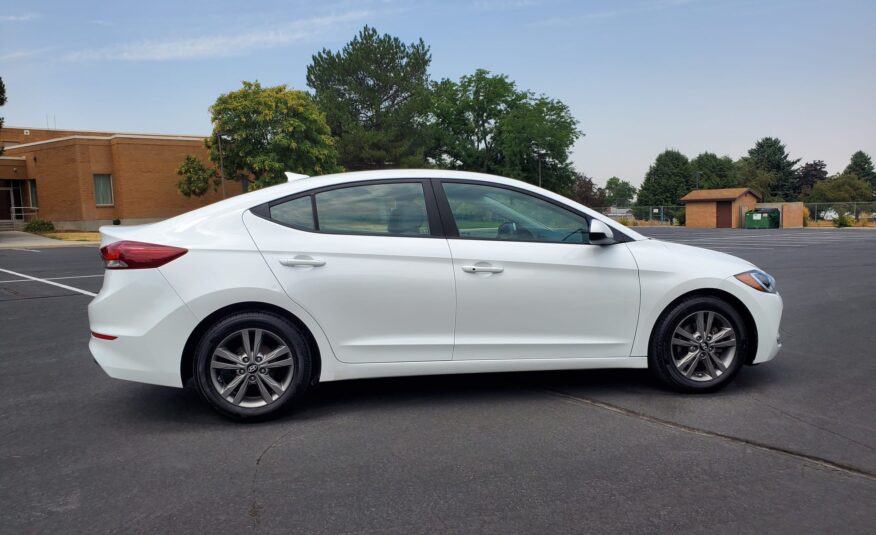 2017 Hyundai Elantra SE Value Edition Sedan 4D