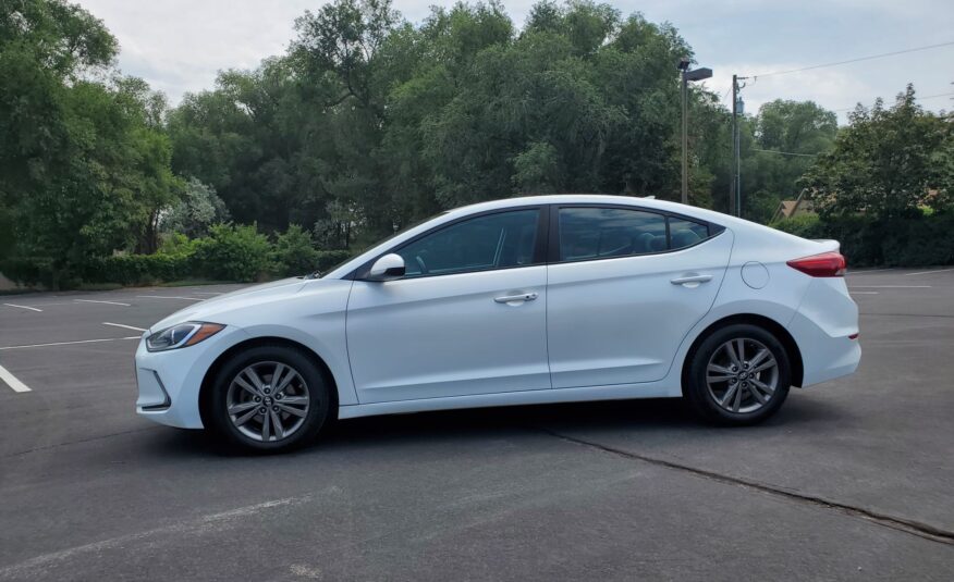 2017 Hyundai Elantra SE Value Edition Sedan 4D