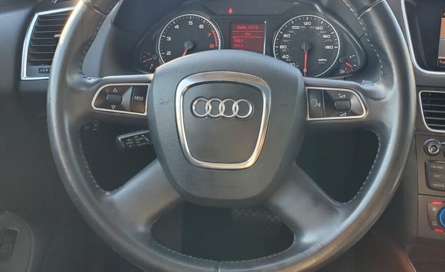 2012 Audi Q5 3.2 Quattro Premium Plus Sport Utility 4D