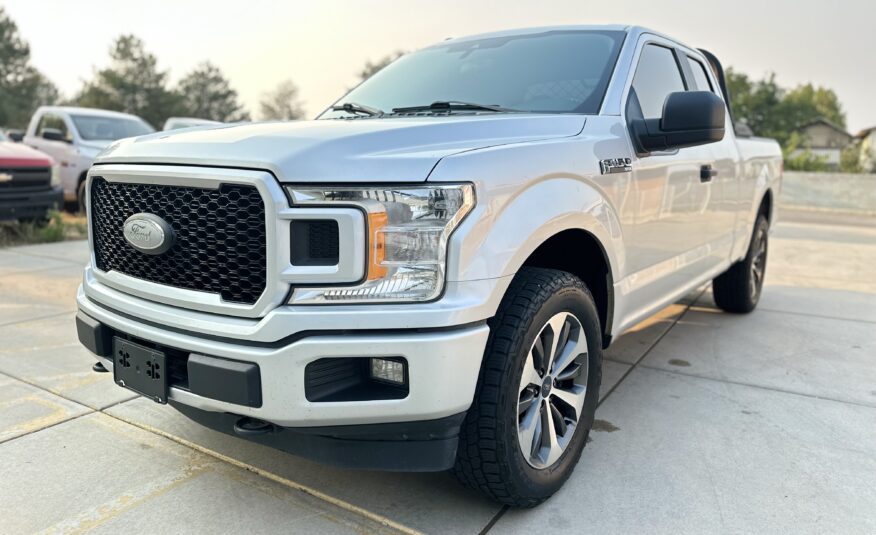 2019 Ford F150 Super Cab XLT Pickup 4D 6 1/2 ft