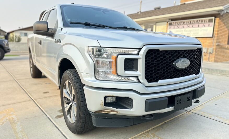 2019 Ford F150 Super Cab XLT Pickup 4D 6 1/2 ft