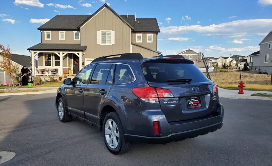 2014 Subaru Outback 2.5i Premium Wagon 4D