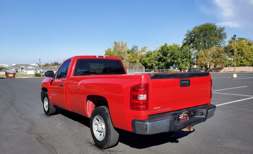 2009 Chevy Silverado 1500 2D 8ft bed