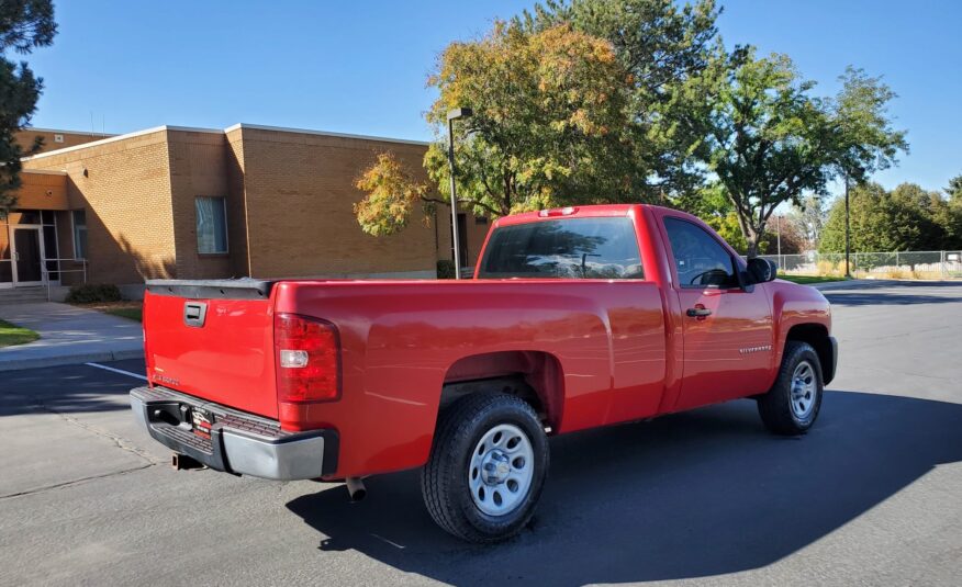 2009 Chevy Silverado 1500 2D 8ft bed