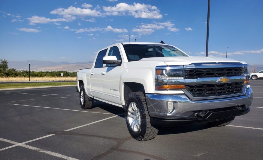 2018 Chevrolet Silverado 1500 Crew Cab LT Pickup 4D 5 3/4 ft