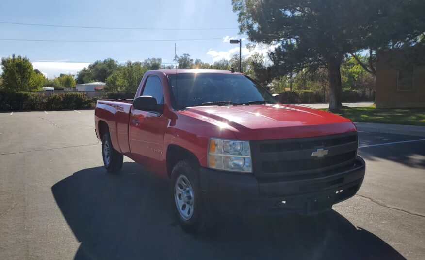 2009 Chevy Silverado 1500 2D 8ft bed