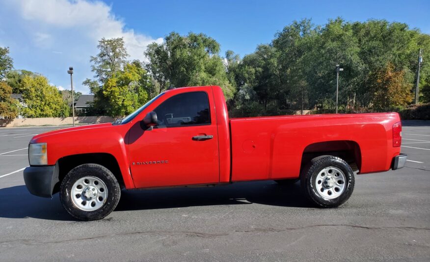 2009 Chevy Silverado 1500 2D 8ft bed