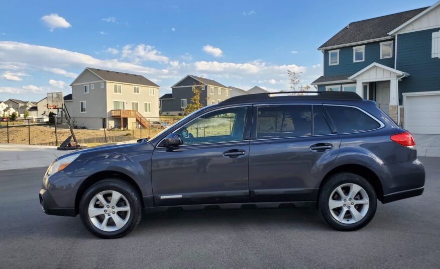 2014 Subaru Outback 2.5i Premium Wagon 4D